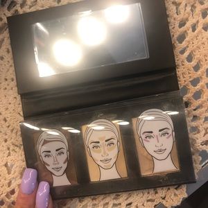 Younique sculpting trio
